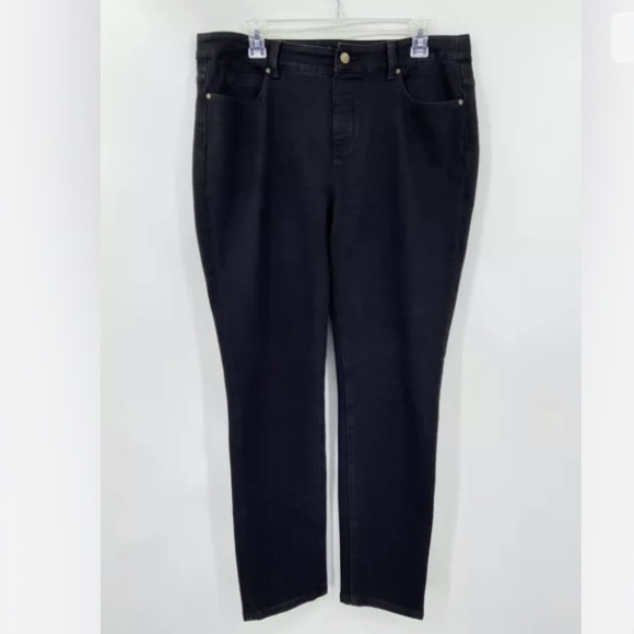 SOFT SURROUNDINGS Black Skinny Leg Denim Jeans - Picture 1 of 5
